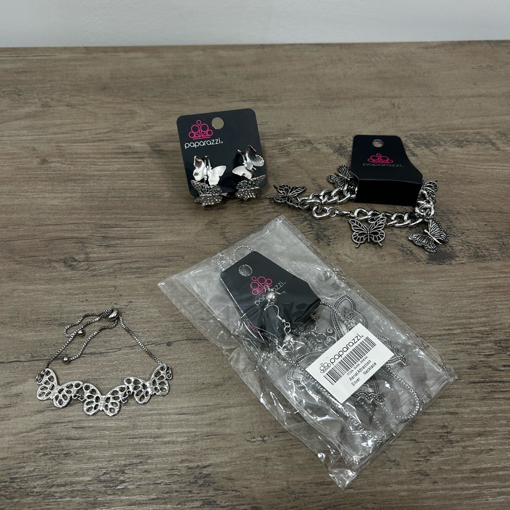 NWT Paparazzi 4 Pc Silver Butterfly Set